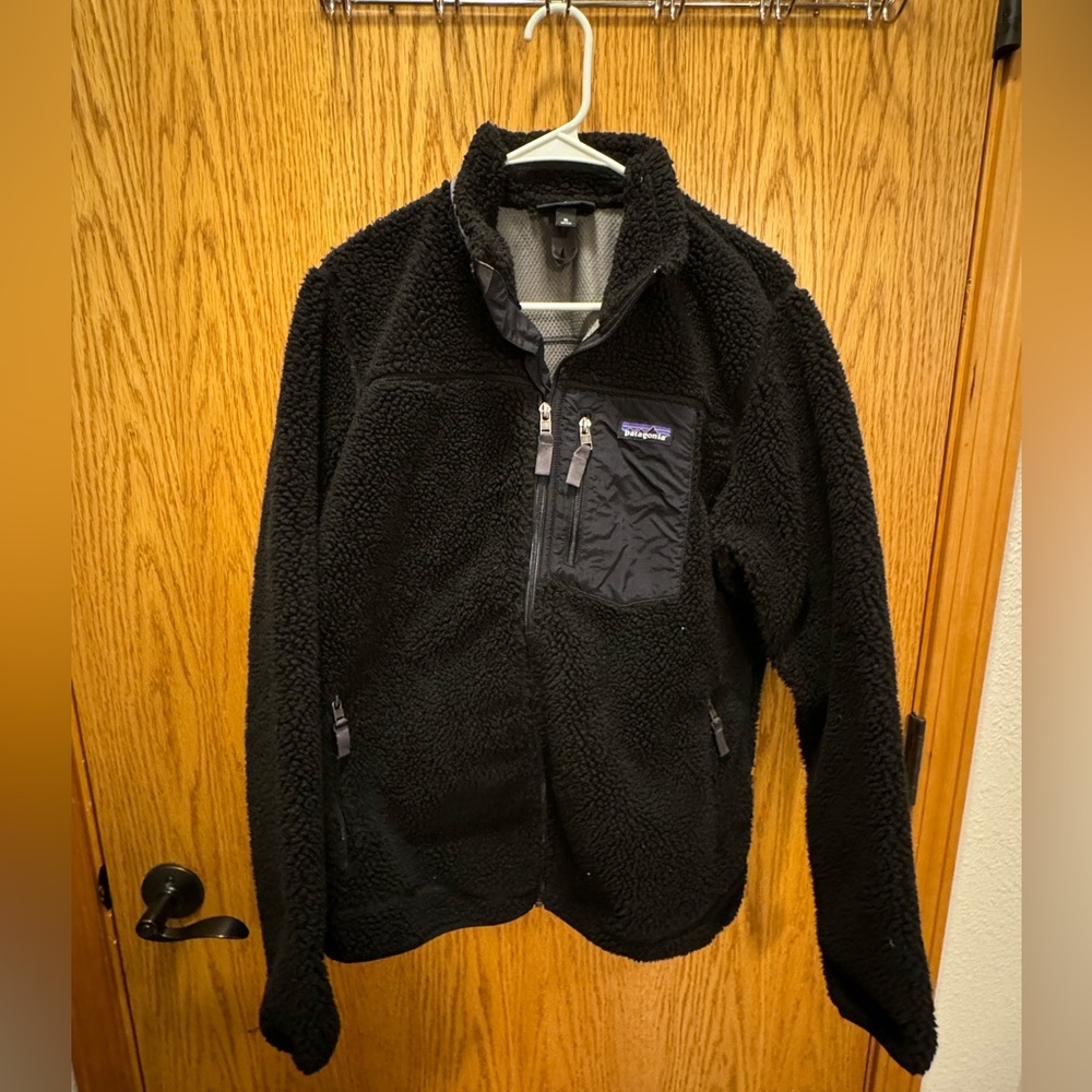 Patagonia Women’s Black Fleece Jacket